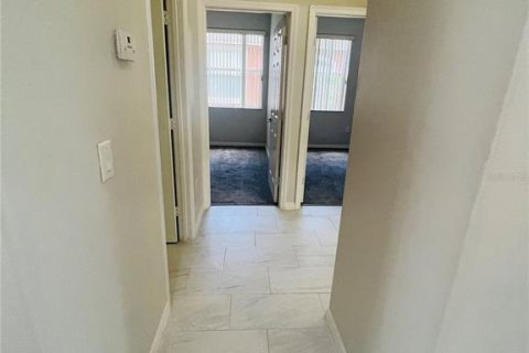 Villa ou maison à louer à Kissimmee, Floride: 3 chambres, 142.88 m2 № 2105313 - photo 12