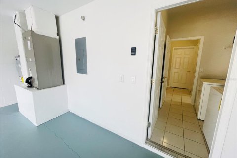 Villa ou maison à louer à Kissimmee, Floride: 3 chambres, 142.88 m2 № 2105313 - photo 11