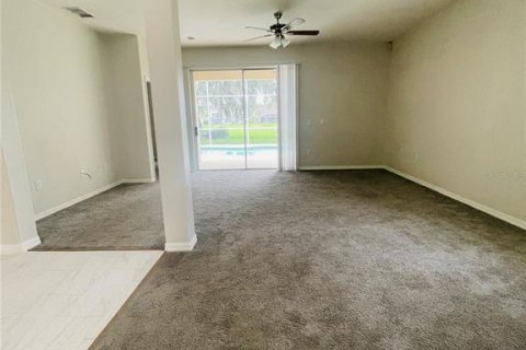 Villa ou maison à louer à Kissimmee, Floride: 3 chambres, 142.88 m2 № 2105313 - photo 5