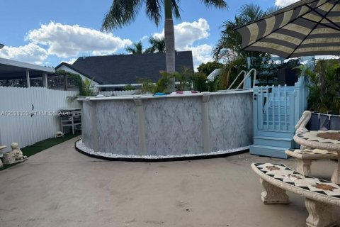 Villa ou maison à vendre à Homestead, Floride: 3 chambres, 124.12 m2 № 2399795 - photo 28