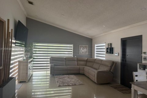 Villa ou maison à vendre à Homestead, Floride: 3 chambres, 124.12 m2 № 2399795 - photo 6