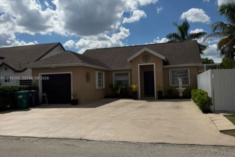 Villa ou maison à vendre à Homestead, Floride: 3 chambres, 124.12 m2 № 2399795 - photo 3