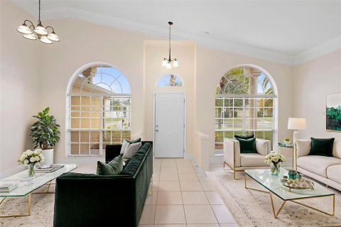 House in Oviedo, Florida 5 bedrooms, 236.44 sq.m. № 1781125 - photo 4