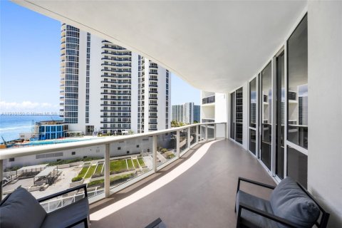 Copropriété à vendre à Sunny Isles Beach, Floride: 2 chambres, 195.65 m2 № 1966401 - photo 27