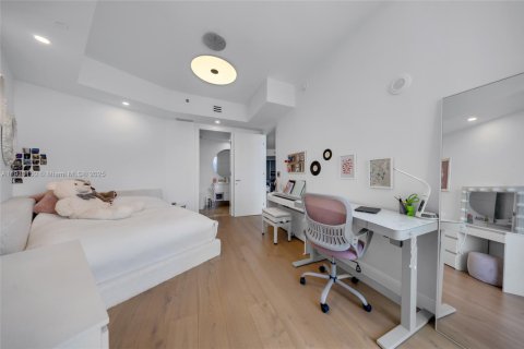 Copropriété à vendre à Sunny Isles Beach, Floride: 2 chambres, 195.65 m2 № 1966401 - photo 14