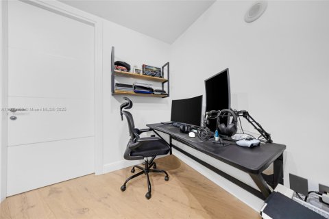 Copropriété à vendre à Sunny Isles Beach, Floride: 2 chambres, 195.65 m2 № 1966401 - photo 22