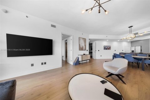 Copropriété à vendre à Sunny Isles Beach, Floride: 2 chambres, 195.65 m2 № 1966401 - photo 12