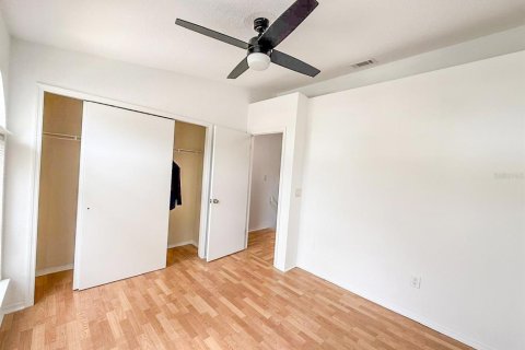 Townhouse in Tampa, Florida 2 bedrooms, 101.45 sq.m. № 2204582 - photo 27