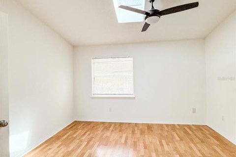 Townhouse in Tampa, Florida 2 bedrooms, 101.45 sq.m. № 2204582 - photo 23