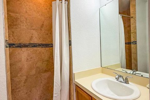 Townhouse in Tampa, Florida 2 bedrooms, 101.45 sq.m. № 2204582 - photo 29