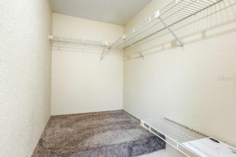 Townhouse in Tampa, Florida 2 bedrooms, 101.45 sq.m. № 2204582 - photo 25