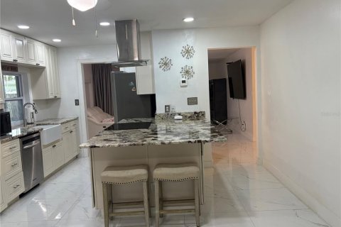 Villa ou maison à louer à Tampa, Floride: 3 chambres, 183.02 m2 № 1910386 - photo 17