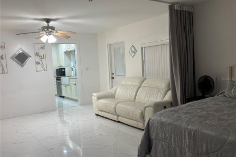 Villa ou maison à louer à Tampa, Floride: 3 chambres, 183.02 m2 № 1910386 - photo 6