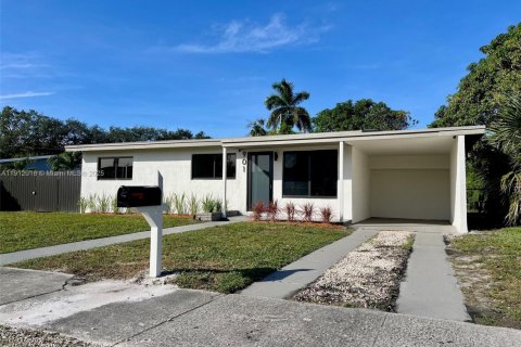Casa en venta en Fort Lauderdale, Florida, 3 dormitorios № 1968369 - foto 3