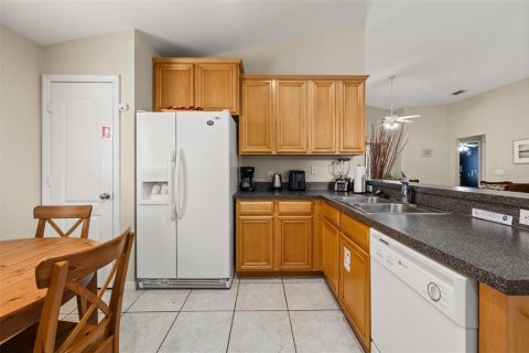 Casa en venta en Davenport, Florida, 5 dormitorios, 156.08 m2 № 2109947 - foto 7