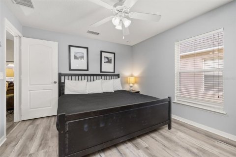Casa en venta en Davenport, Florida, 5 dormitorios, 156.08 m2 № 2109947 - foto 19