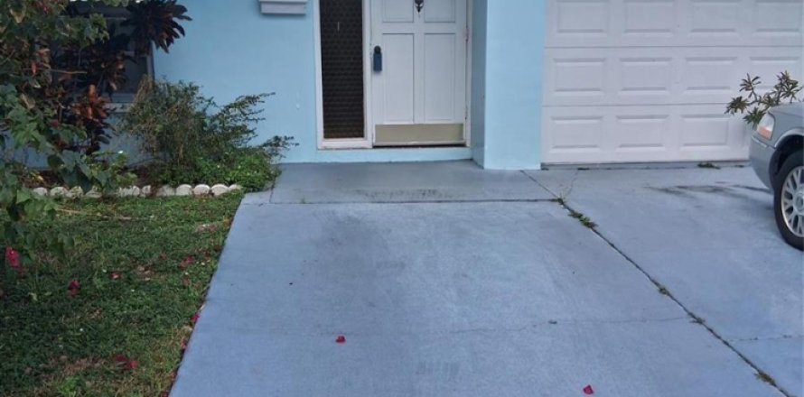 Villa ou maison à Tamarac, Floride 2 chambres, 120.03 m2 № 2179537