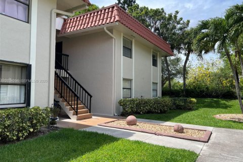 Condo in Miami, Florida, 3 bedrooms № 2184596 - photo 24