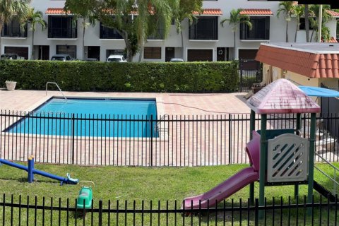 Condo in Miami, Florida, 3 bedrooms № 2184596 - photo 28