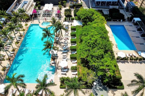 Condo in Miami, Florida, 1 bedroom  № 1859372 - photo 22