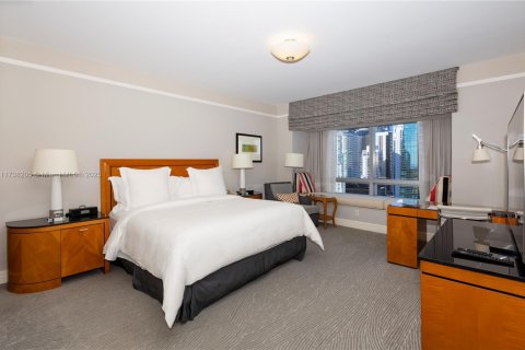 Condo in Miami, Florida, 1 bedroom  № 1859372 - photo 9