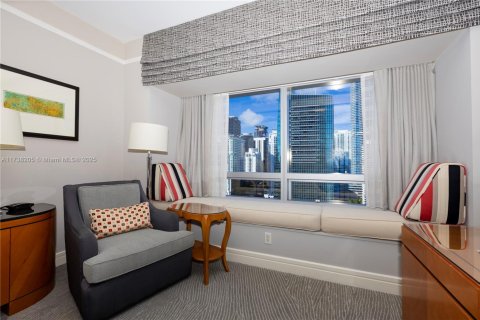 Condo in Miami, Florida, 1 bedroom  № 1859372 - photo 14