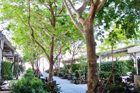 Condo in Miami, Florida, 1 bedroom  № 1859372 - photo 26