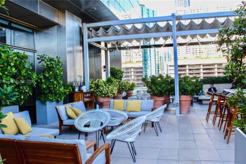 Condo in Miami, Florida, 1 bedroom  № 1859372 - photo 28
