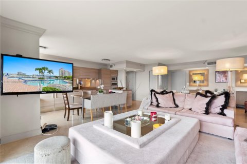 Copropriété à louer à Aventura, Floride: 2 chambres, 126.81 m2 № 1934638 - photo 7