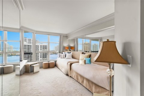 Copropriété à louer à Aventura, Floride: 2 chambres, 126.81 m2 № 1934638 - photo 17