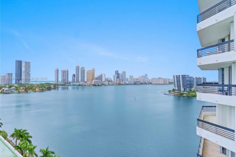 Copropriété à louer à Aventura, Floride: 2 chambres, 126.81 m2 № 1934638 - photo 23