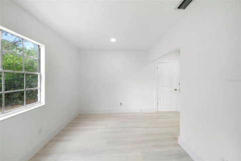 Casa en venta en Auburndale, Florida, 4 dormitorios, 182.37 m2 № 1749442 - foto 16