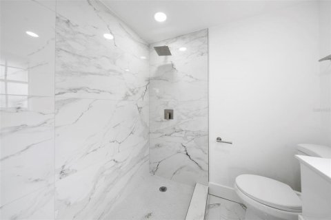 Casa en venta en Auburndale, Florida, 4 dormitorios, 182.37 m2 № 1749442 - foto 14