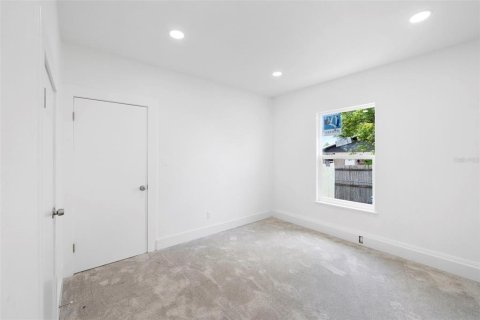 Casa en venta en Auburndale, Florida, 4 dormitorios, 182.37 m2 № 1749442 - foto 8
