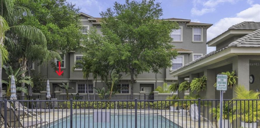 Townhouse in Seminole, Florida 3 bedrooms, 175.12 sq.m. № 1678179
