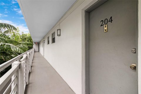 Copropriété à vendre à Miami Beach, Floride: 1 chambre, 69.68 m2 № 1712859 - photo 25