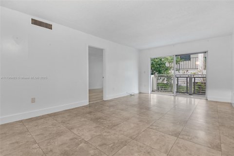 Copropriété à vendre à Miami Beach, Floride: 1 chambre, 69.68 m2 № 1712859 - photo 1