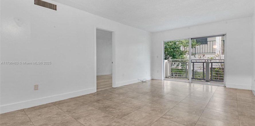Condo à Miami Beach, Floride, 1 chambre  № 1712859