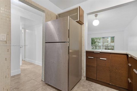 Copropriété à vendre à Miami Beach, Floride: 1 chambre, 69.68 m2 № 1712859 - photo 9