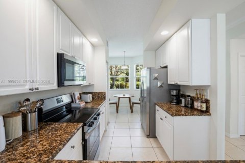 Copropriété à vendre à Boca Raton, Floride: 2 chambres, 100.43 m2 № 2064326 - photo 3