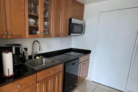 Copropriété à louer à Bay Harbor Islands, Floride: 1 chambre, 83.15 m2 № 1830877 - photo 20