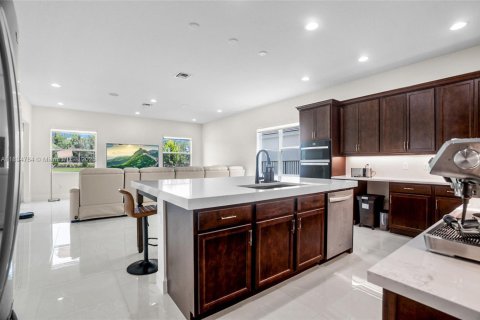 House in Westlake, Florida 4 bedrooms, 368.73 sq.m. № 1948038 - photo 26