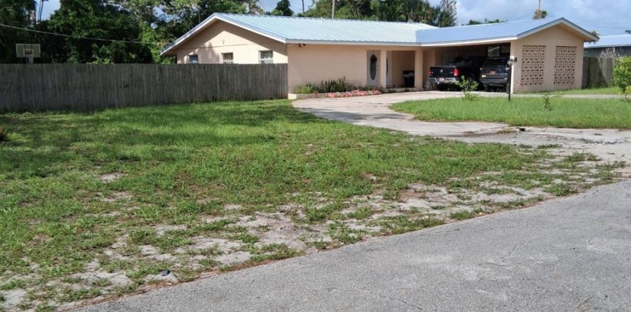 Casa en St. Lucie, Florida 3 dormitorios, 172.24 m2 № 2077945