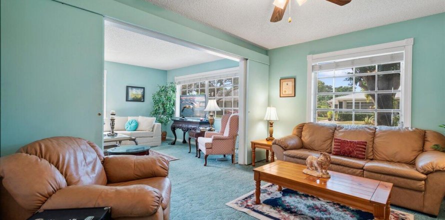 House in Boynton Beach, Florida 2 bedrooms, 115.01 sq.m. № 1100719