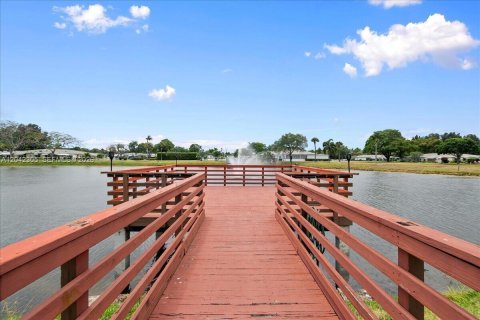 Condo in Delray Beach, Florida, 2 bedrooms  № 2184016 - photo 29