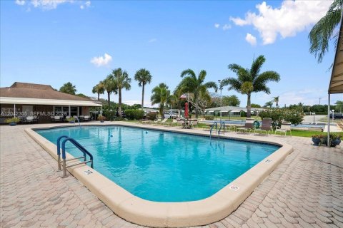 Condo in Delray Beach, Florida, 2 bedrooms  № 2184016 - photo 28