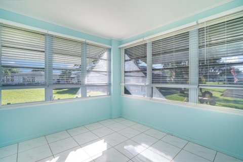Condo in Delray Beach, Florida, 2 bedrooms  № 2184016 - photo 10