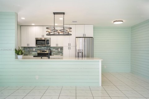 Condo in Delray Beach, Florida, 2 bedrooms  № 2184016 - photo 4