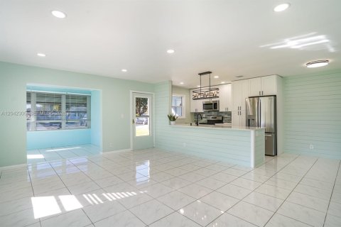 Condo in Delray Beach, Florida, 2 bedrooms  № 2184016 - photo 3