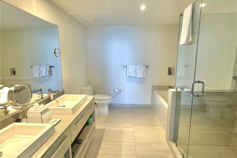 Condominio en venta en Hollywood, Florida, 2 dormitorios, 97.92 m2 № 1944549 - foto 22